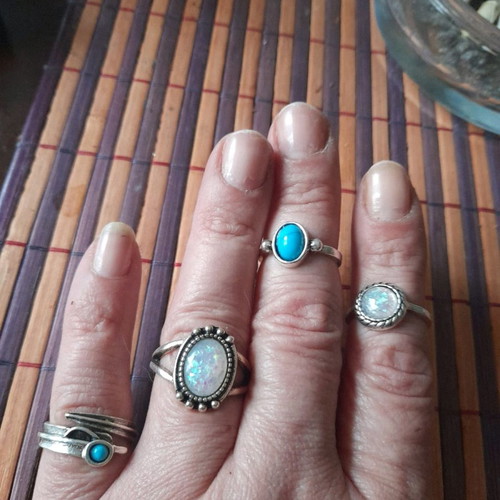 Set of 4 fashion rings new