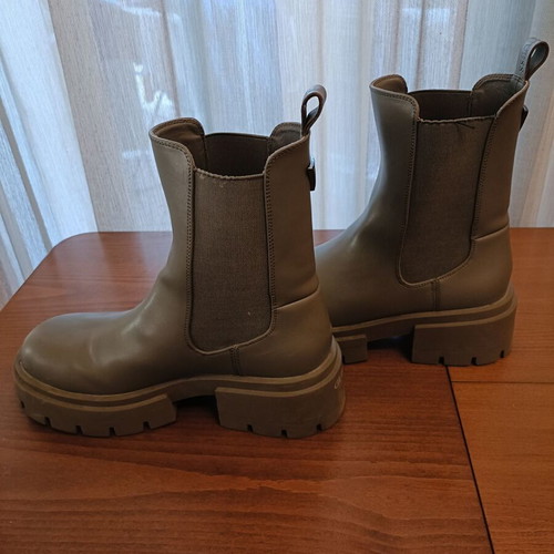 Guess green ankle boots like new, women's size 41