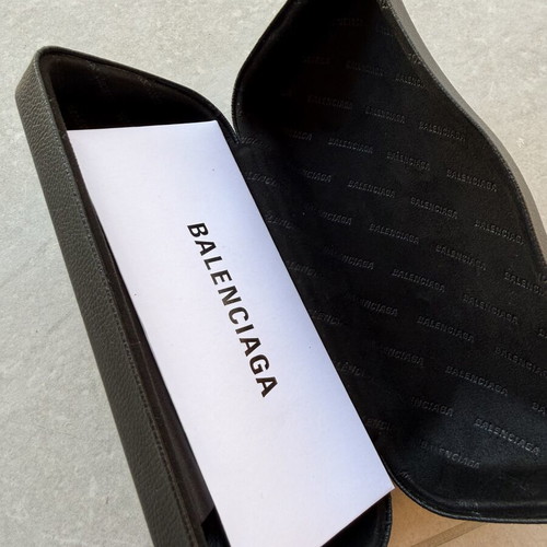 Balenciaga sunglasses brand new, black