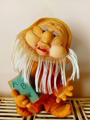 Decorative dwarf figurine like new, tabletop decoration