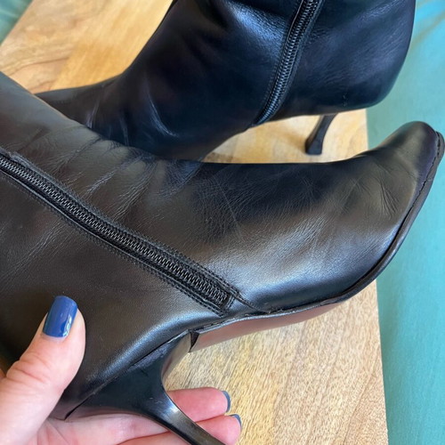 Haralas leather black boots like new