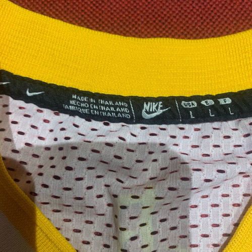 Nike NBA Authentics Harden jersey like new