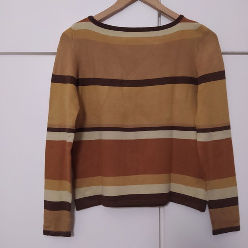 Women's knitted striped sweater size M like new, beige and brown