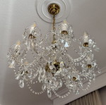 Crystal chandelier with 8 lights