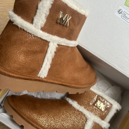 Michael Kors winter boots size 37, beige