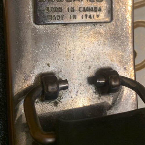 Disquared 2 belt like new, genuine leather, made in Canada