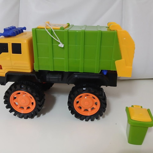 Farm train toy with garbage truck and school bus set