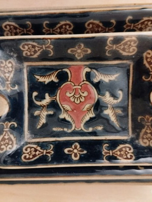 Set of 3 used Royal Art Collection porcelain ashtrays