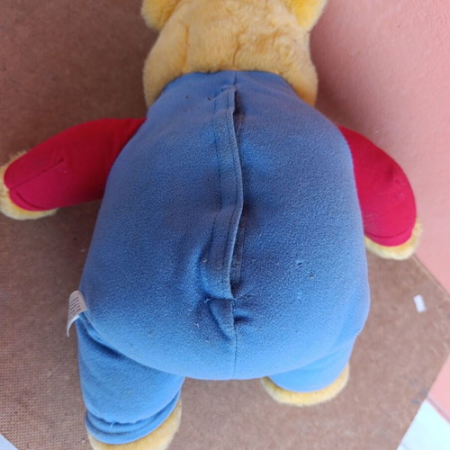 Winnie the Pooh Wiggle & Giggle Mattel 1997 used with motion and sound