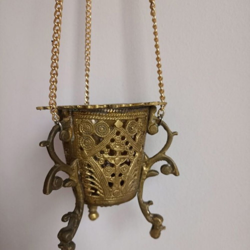 Solid bronze religious incense burner used, height 53 cm, diameter 10 cm