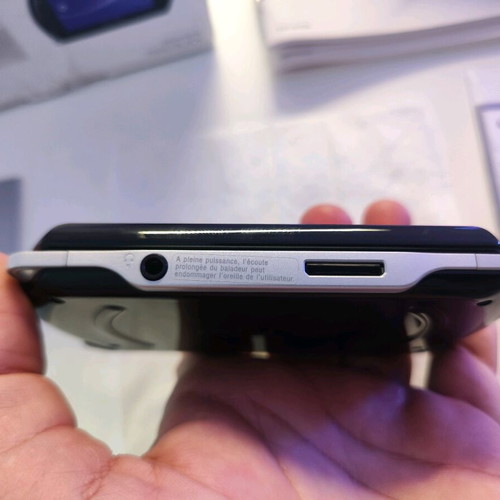 PSP Go like new, mint condition handheld console