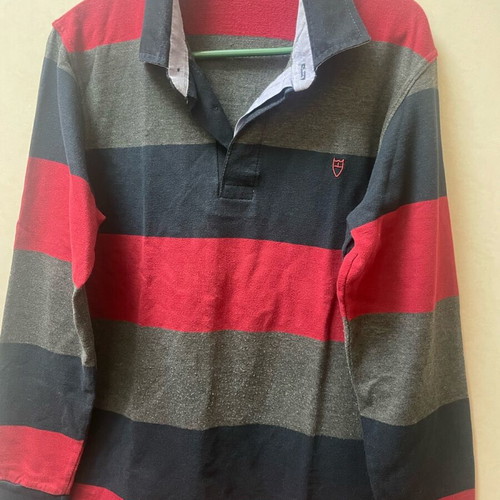 Unique shirt used, men's size S