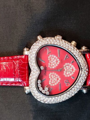 Passage heart-shaped watch like new with red leather strap and crystal hearts