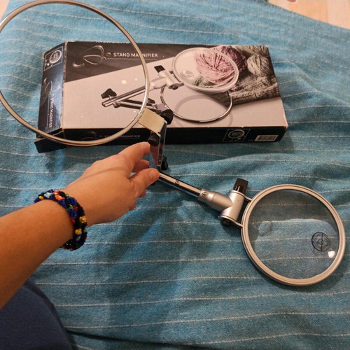 Large magnifying glass new
