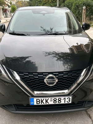 Nissan Qashqai 1.3 DIG-T Premium 09/2022 με 9.600 χλμ