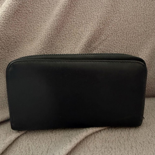 Michael Kors large trifold wallet like new, black