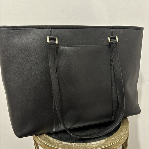 Michael Kors bag like new, black handheld