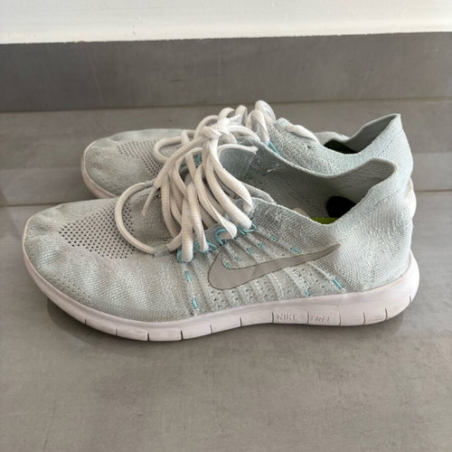 Nike Free Flyknit 38.5 σε άριστη κατάσταση