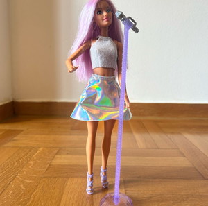 Κούκλα Barbie ποπ σταρ