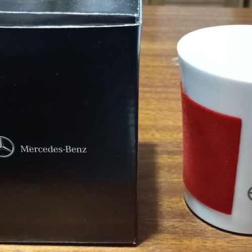 Porcelain Mercedes-Benz cup new with rubber lid 0.3L