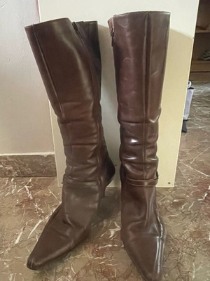Boxer leather boots like new, brown, size 38, with heel