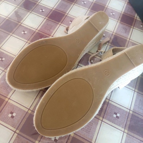 Voi Noi shoes size 38 pink shiny like new