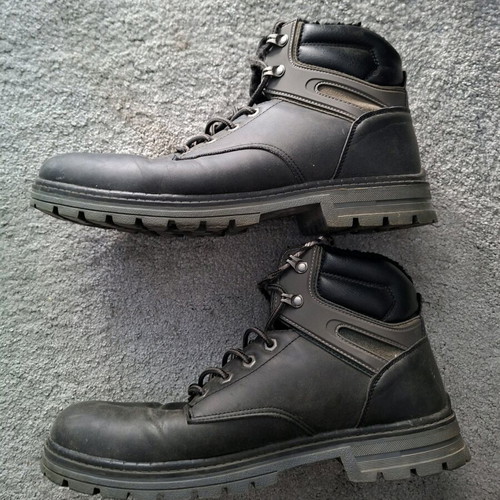 Boots size 44 like new, gray with inner lining