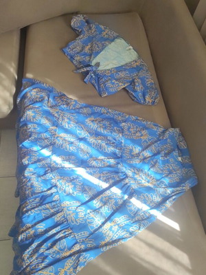 Women's summer set with maxi skirt and crop top like new, blue