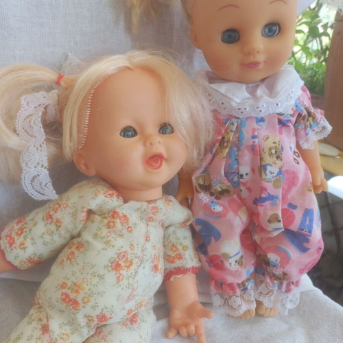 Set of 2 vintage baby dolls El Greco with blinking eyes