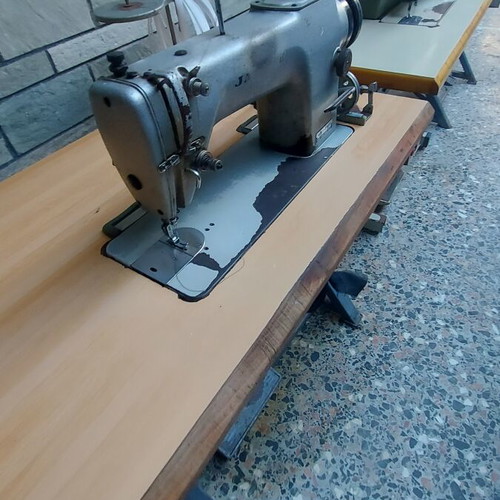 Professional sewing machines used, Yuki, Clompal automatic, Yiamato three-thread