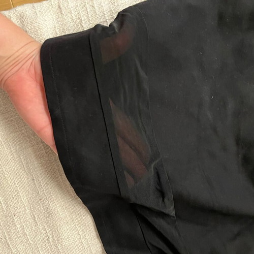 Iso black mini skirt like new with transparency, very elastic