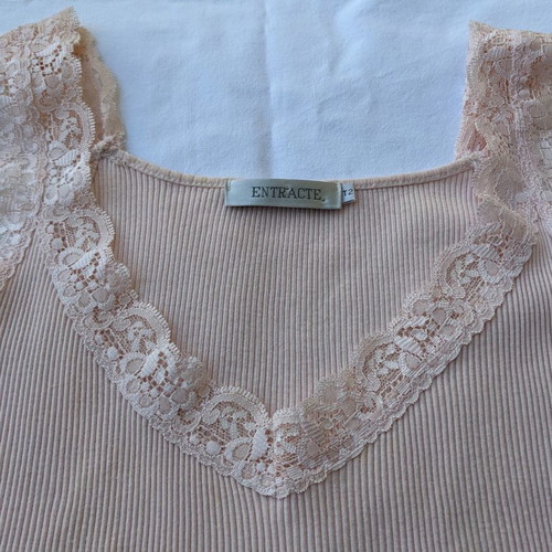 Entracte pink blouse used with elastic lace, size S