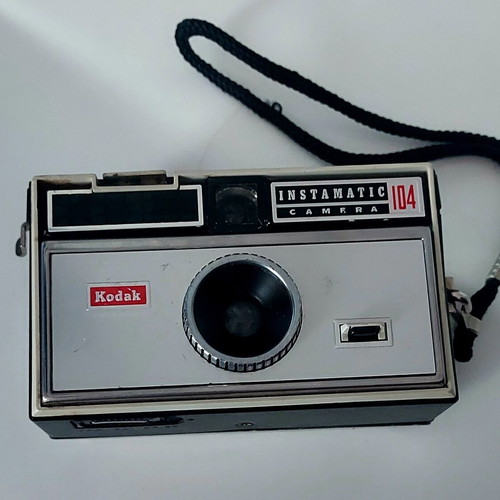 Kodak Instamatic 104 φωτογραφική μηχανή μεταχειρισμένη, συλλεκτικό vintage μοντέλο