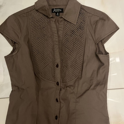 Stradivarius women's bodysuit shirt small khaki like new
