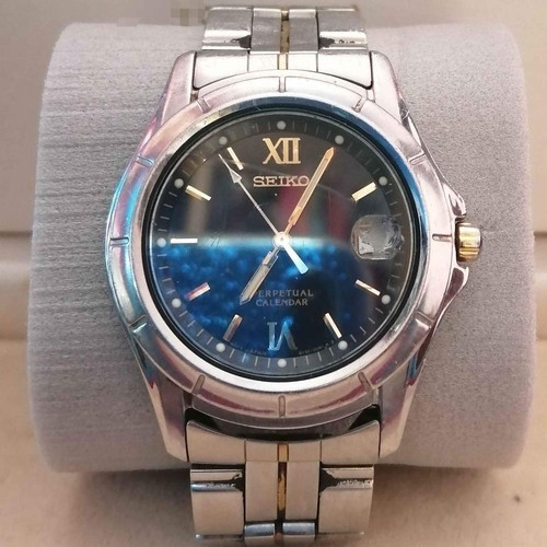 Seiko 8F32-0079 Perpetual Calendar watch used, unisex, titanium
