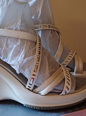 Hogan Platforms white silver like new, sizes 36-36.5