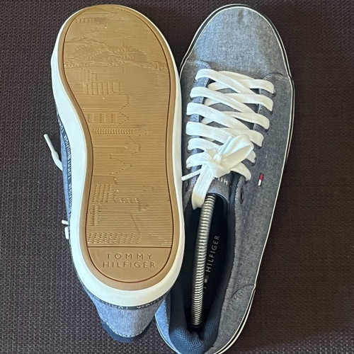 Tommy Hilfiger Sneakers Men’s size 43 very good condition light blue