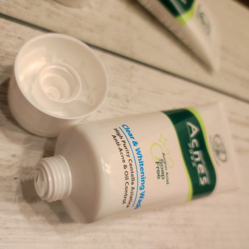 Acnes face wash new, soap-free for acne and oily skin