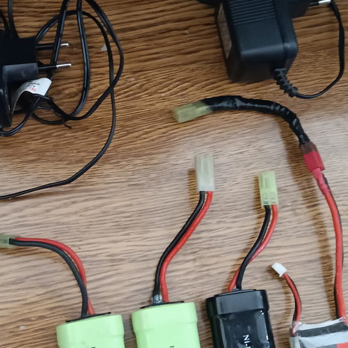 Airsoft batteries used, pack of 4 with 2 chargers