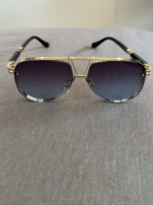 Γυαλιά ηλίου Chrome Hearts σαν καινούργια