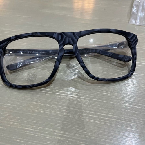 Vagrancy Eyeglass Frame new