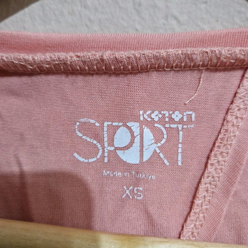 T-shirts used, pack of four, Shein and Koton, XS-S