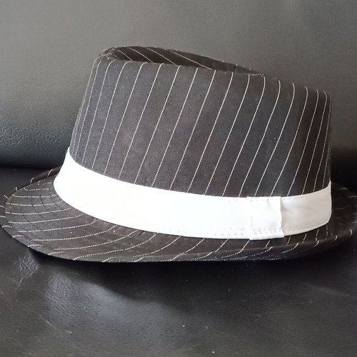 Pork Pie striped hat used, black and white