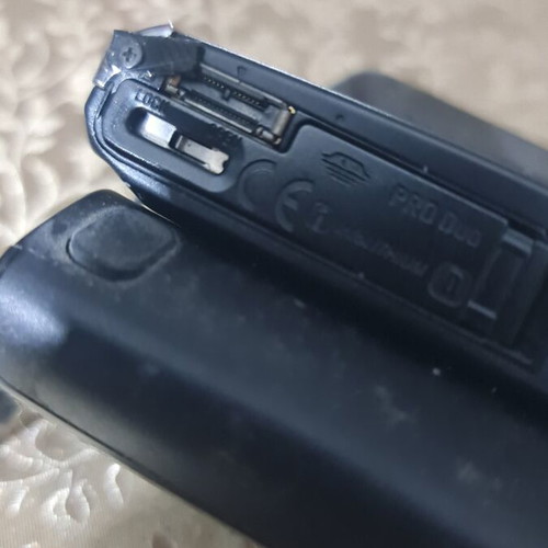 Sony Cyber-shot TSC-T70 camera with battery and accessories