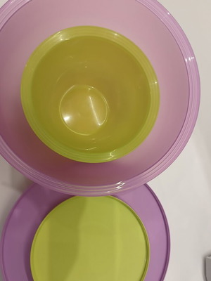 Tupperware set 4.3 liters and 1.3 liters new