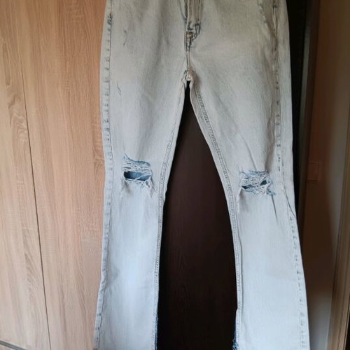 Zara jeans like new with rips and inner side opening