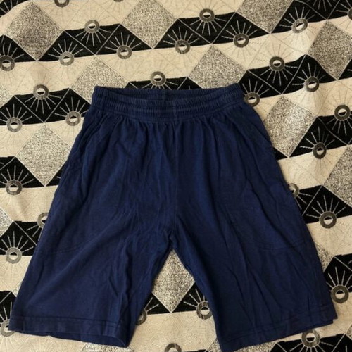 Blue bermuda shorts with pockets like new