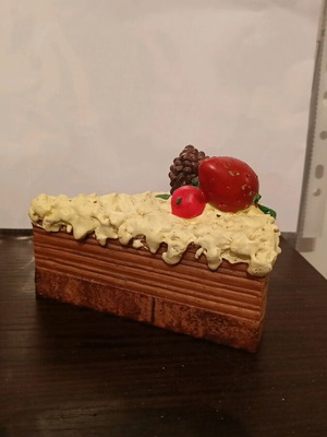 Decorative cake piece realistic new