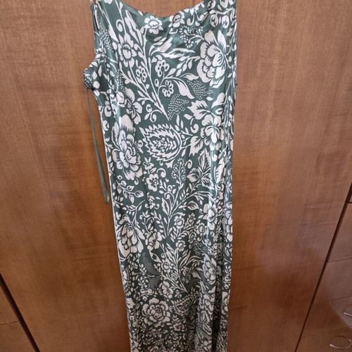 Zara midi dress satin fabric with thin straps like new, white and green