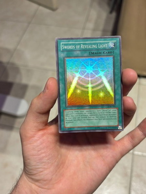 card size yugioh This gets asked once in a while, so here is a size comparison of a 1st  place "Giant" Yu-Gi-Oh card VS 2nd/3rd place sizing of an oversized  "medium" card. Account for the